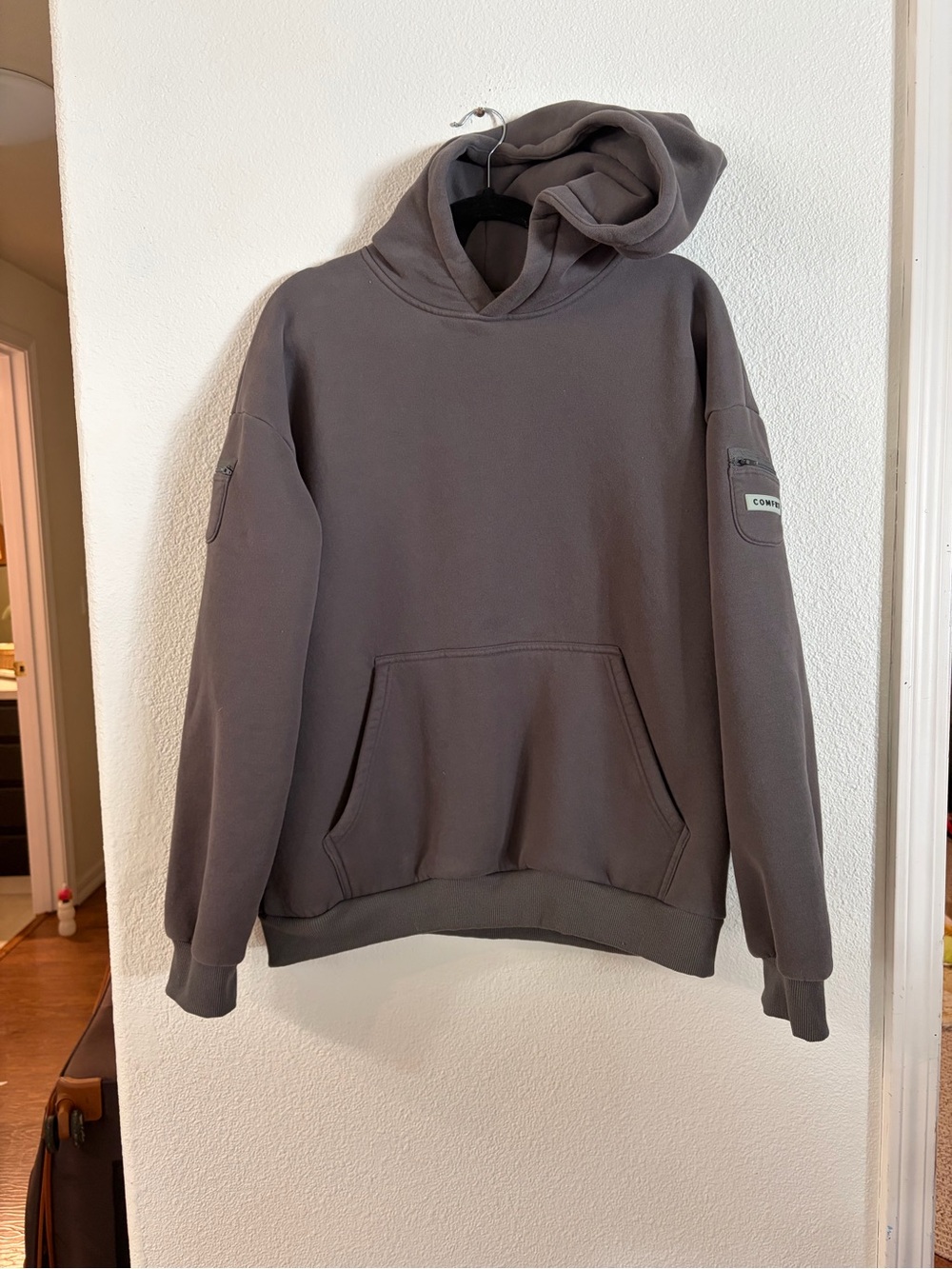 Comfrt dark grey hoodie size XL